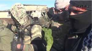 مقاتلو جبهة أنصار الدين أثناء توجههم إلى قرى جسر الشغور - يوتيوب