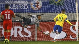 البرازيل تواصل انتصاراتها بعد هدف متأخر ضد بيرو - أ ف ب