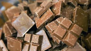  تناول الشوكولا المر يحسن صحة القلب والأوعية الدموية -أ ف ب