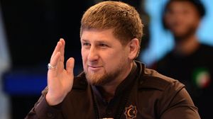 ويحكم قديروف الشيشان منذ عشر سنوات وتتهمه منظمات حقوق الإنسان بارتكاب انتهاكات.