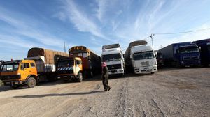 حكومة العراق قررت حل مشكلة 1200 شاحنة عراقية عالقة بمنطقة النخيب - أرشيفية