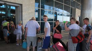 إجلاء السياح الأجانب من تونس بعد حادثة سوسة - أ ف ب