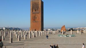 قلد الشابان المغربيان ما فلعته ناشطات "فيمن" في ساحة المسجد التاريخي - أرشيفية