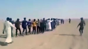 الحشد الشعبي يسوق المئات من مدنيي الفلوجة- من الفيديو