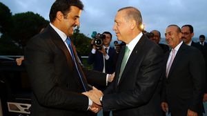 الرئيس التركي وأمير قطر أثناء حضورهما مأدبة إفطار في إسطنبول- فيسبوك
