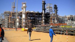 الجزائر لا تزال تعتمد على النفط والغاز في مداخيلها بما يمثل 97 في المائة- أ ف ب