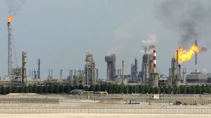 الهند عرضت على الدوحة حصصا في شركات النفط والغاز المحلية ومرافئ الغاز الطبيعي- أ ف ب 