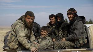 يذكر أن الوحدات الكردية في الحسكة شمال شرقي سوريا تفرض التجنيد الإجباري منذ أواخر العام 2014- أ ف ب
