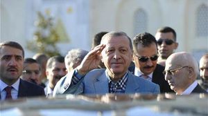 الرئيس التركي أثناء تواجده في مسجد المعماري سنان لتأدية صلاة العيد- حرييت