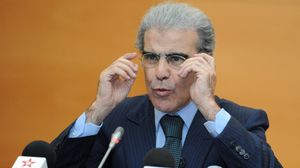 محافظ البنك المركزي المغربي قال إن "بلاده تتوفر على كل الضمانات من أجل نجاح التعويم" - ا ف ب