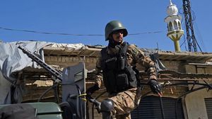 الجيش الباكستاني شنّ حملة لتحرير مختطفين صينيين - أ ف ب 