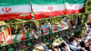 الإيرانيون يشييعون ضحايا هجومي طهران- أ ف ب