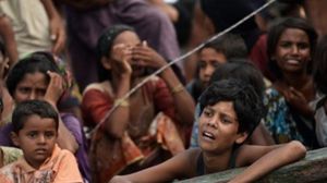تقدر أعداد مسلمي الروهينغيا الفارين من الاضطهاد والقتل على الحدود مع بنغلادش نحو 700 ألف- جيتي