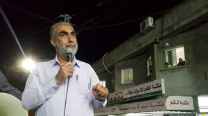 الاحتلال احتجز الشيخ الخطيب ودارت مواجهات عنيفة لإخراجه من القرية إلى مقر الاعتقال- تويتر