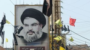 حزب الله حليف للنظام السوري ويساعده ميدانيا وعسكريا في سوريا- جيتي