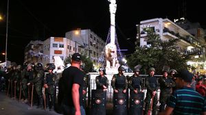 اعتدت قوات أمن السلطة مساء الأربعاء على المشاركين في مسيرتين خرجتا بمدينتي رام الله ونابلس- جيتي