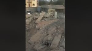 آثار الدمار الذي ألحقه القصف الجوي على فصائل الحشد الشعبي العراقي بسوريا- من الفيديو