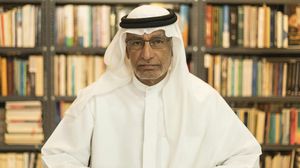 ناشطون يرون أن قرب عبد الخالق عبد الله من دوائر صنع القرار في بلاده يطرح علامات استفهام حول نوايا الإمارات تجاه السعودية- حسابه عبر تويتر