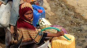 منظمة الصحة العالمية حذرت من تداعيات تضرر شبكة المياه والصرف الصحي في الحديدة- جيتي