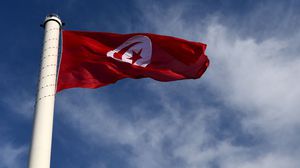 توقع معظم الخبراء في المجالين الاقتصادي والمالي أن يتعرض الدينار التونسي للاستنزاف- جيتي