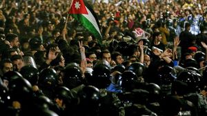 شهد الأردن خلال الأسابيع الماضية تظاهرات هي الأوسع في تاريخ المملكة أدت لإقالة حكومة هاني الملقي- جيتي