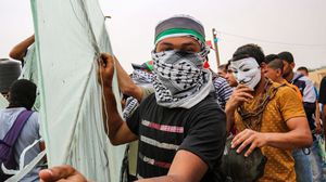 الاحتلال يتحدث عن خسائر بعشرات الملايين سببتها حرائق الطائرات الورقية من غزة- جيتي 