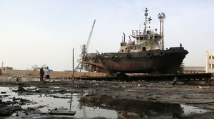 ميناء الحديدة تمر منه معظم المساعدات الإنسانية في اليمن- جيتي