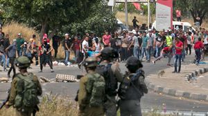 اندلعت مواجهات بين قوات الاحتلال والشبان الفلسطينيين في سلفيت- جيتي