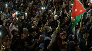 نشطاء: الأردنيون توجهوا للاحتجاج عند حسابات المسؤولين على تويتر