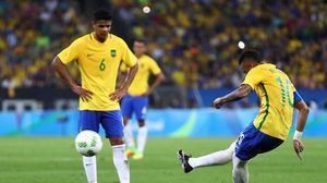 بينها الهدف الافتتاحي للاعب البرازيلي نيمار خلال كأس العالم لكرة القدم سنة 2014- فيسبوك