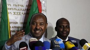 يبذل المبعوث الإثيوبي بدعم من الاتحاد الإفريقي جهوده في محاولة لاستكمال العملية السلمية عبر التفاوض- بي بي سي