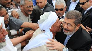 احتجز مرسي في الحجز الانفرادي. وسمح له فقط بثلاث زيارات من عائلته خلال حوالي ست سنوات- جيتي