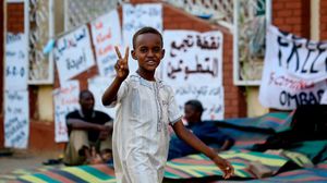 قُتل 35 شخصا على الأقل يوم الاثنين عندما اقتحمت قوات الأمن مخيم احتجاج أمام وزارة الدفاع في وسط الخرطوم- جيتي