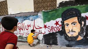 تداول نشطاء سوريون تصاميم تجسد دور الساروت في الثورة السورية- جيتي