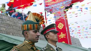 حالة من التوتر على الحدود الصينية الهندية بعد اشتباكات أسفرت عن مقتل 20 جنديا هنديا- جيتي