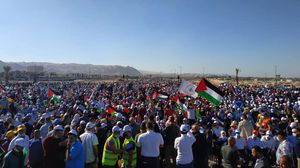 شارك آلاف الفلسطينيين في المهرجان الوطني في أريحا، رفضا لخطة الضم الإسرائيلية، بحضور دولي واسع- وفا