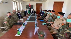 السراج وقائد القوات الأمريكية في أفريقيا عقدا اجتماعا بمشاركة مسؤولين من الجانبين في وقت سابق الاثنين- فيسبوك