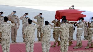 جثمان الجندي البحريني وصل، الجمعة، إلى قاعدة عيسى الجوية- وكالة أنباء البحرين