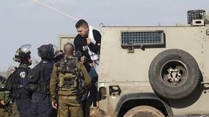 الاحتلال اقتحم عددا من مدن الضفة واعتقل منها شبانا فلسطينيين- وفا