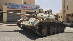 إحدى الدبابات التي غنمها الجيش الليبي بترهونة- تويتر