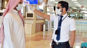 سجلت السعودية حتى صباح الجمعة 93 ألف حالة إصابة بفيروس كورونا نتج عنها 611 حالة وفاة- واس