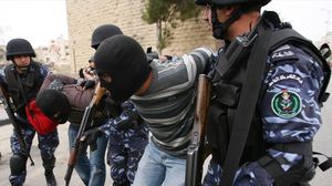 قال صحفي إسرائيلي إن "السلطة الفلسطينية تعاني من أزمة سياسية واجتماعية خانقة"- الأناضول
