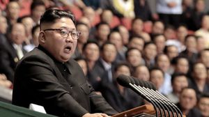 تعد كوريا الشمالية وزعيمها كيم من أشد الداعمين لغزو موسكو لأوكرانيا- جيتي