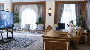 ألقى أمير قطر كلمة في المنتدى عن بعد - الأناضول