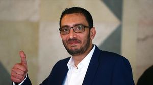 ياسين العياري يعلن عزمه الذهاب إلى فرنسا لمواجهة القضاء بسبب سؤال له في البرلمان التونسي (الأناضول)