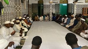 يهتم المسلمون في السنغال بالطرق الصوفية، ويقبل أغلبهم على المشاركة في الحضرات وحلقات التصوف- (الأناضول)