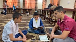 تثير قرارات إغلاق والتضييق على المراز القرآنية في الوطن العربي العديد من التساؤلات