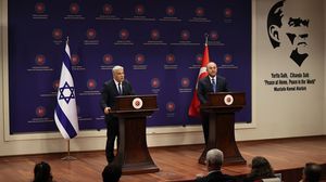 أعلن الوزيران في مؤتمر صحفي الشروع في إجراءات رفع التمثيل الدبلوماسي مع الاحتلال- الأناضول