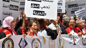 واصل عدد من قضاة تونس إضرابهم عن الطعام احتجاجا على قرارات سعيّد- جيتي