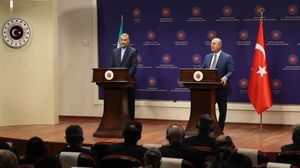 تشاووش أوغلو قال إن تركيا تعارض العقوبات الأحادية ضد إيران- الخارجية التركية